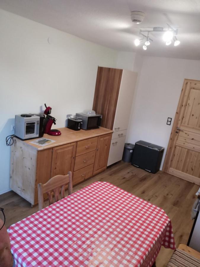 Apartment Auszeit Mit Kueche Viel Ruhe Und Natur Untrasried Екстер'єр фото